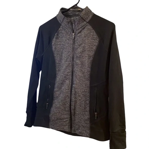 ATHLETA Girls Activewear Zip Jacket in Gray/Black - Picture 3 of 6